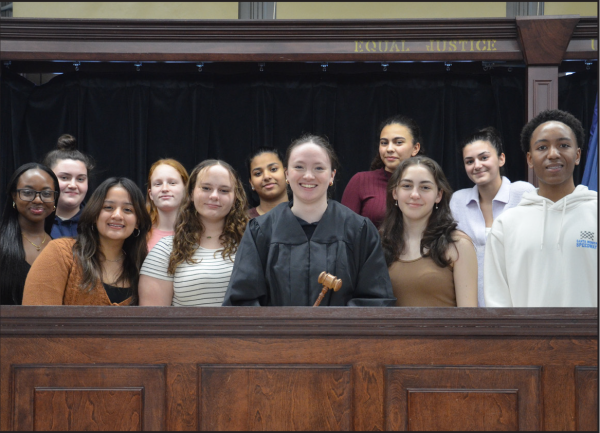 Mock Trial prosecution wins by two